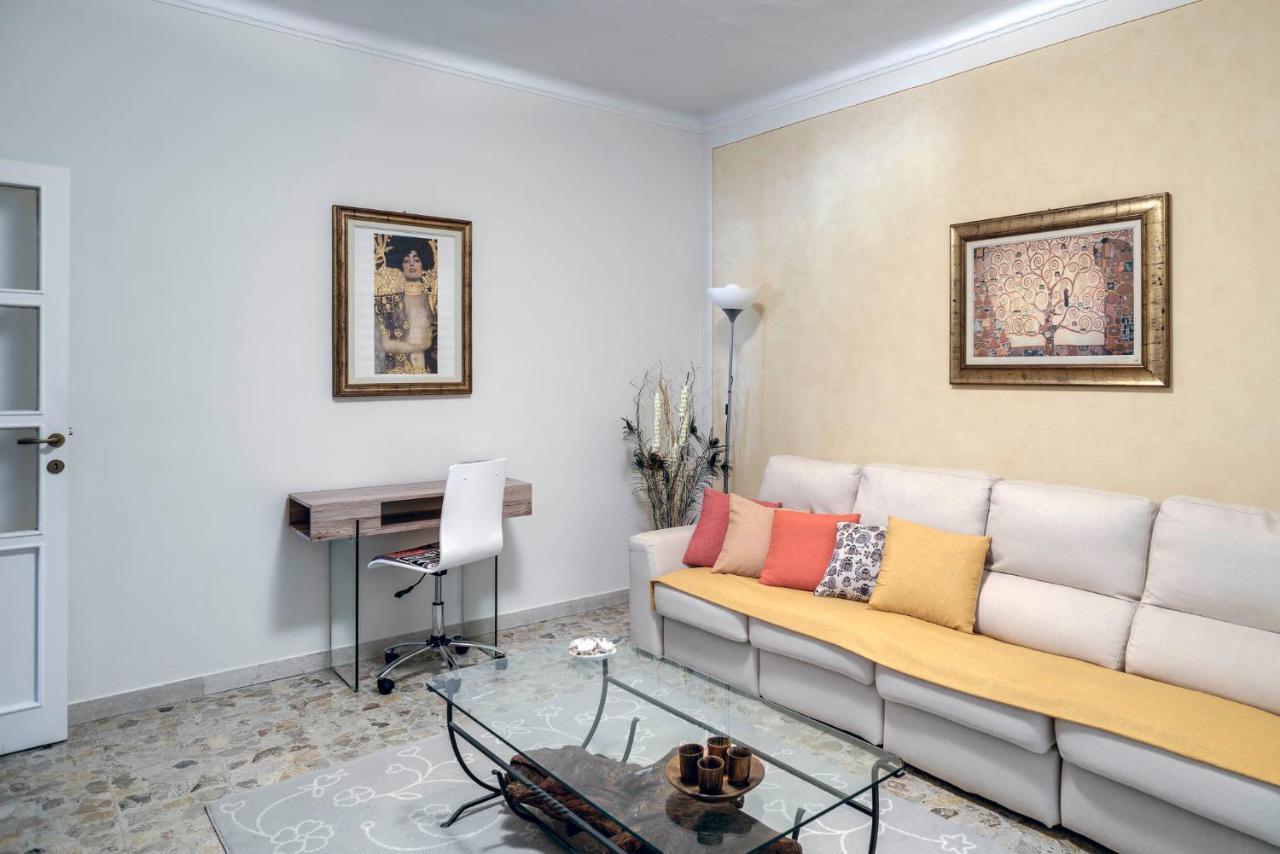 Sentirsi A Casa, Lontano Da Casa-Feel At Home Away From Home Caronno Pertusella Exteriér fotografie